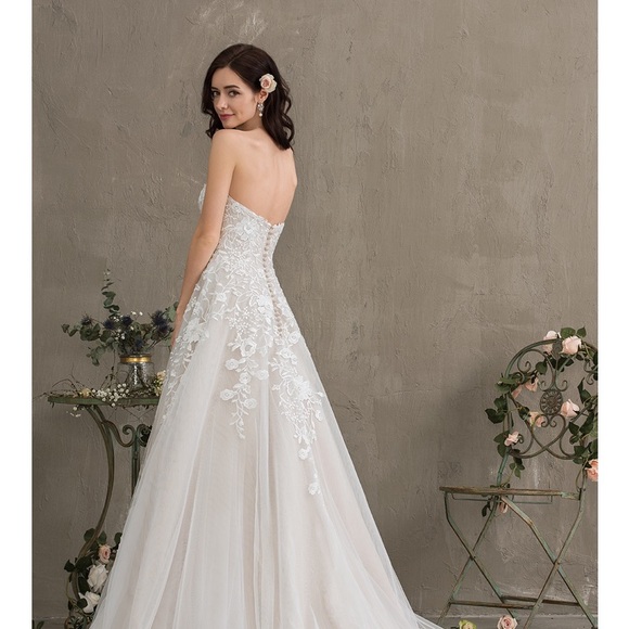 Wedding Dress & Veil - Picture 9 of 16